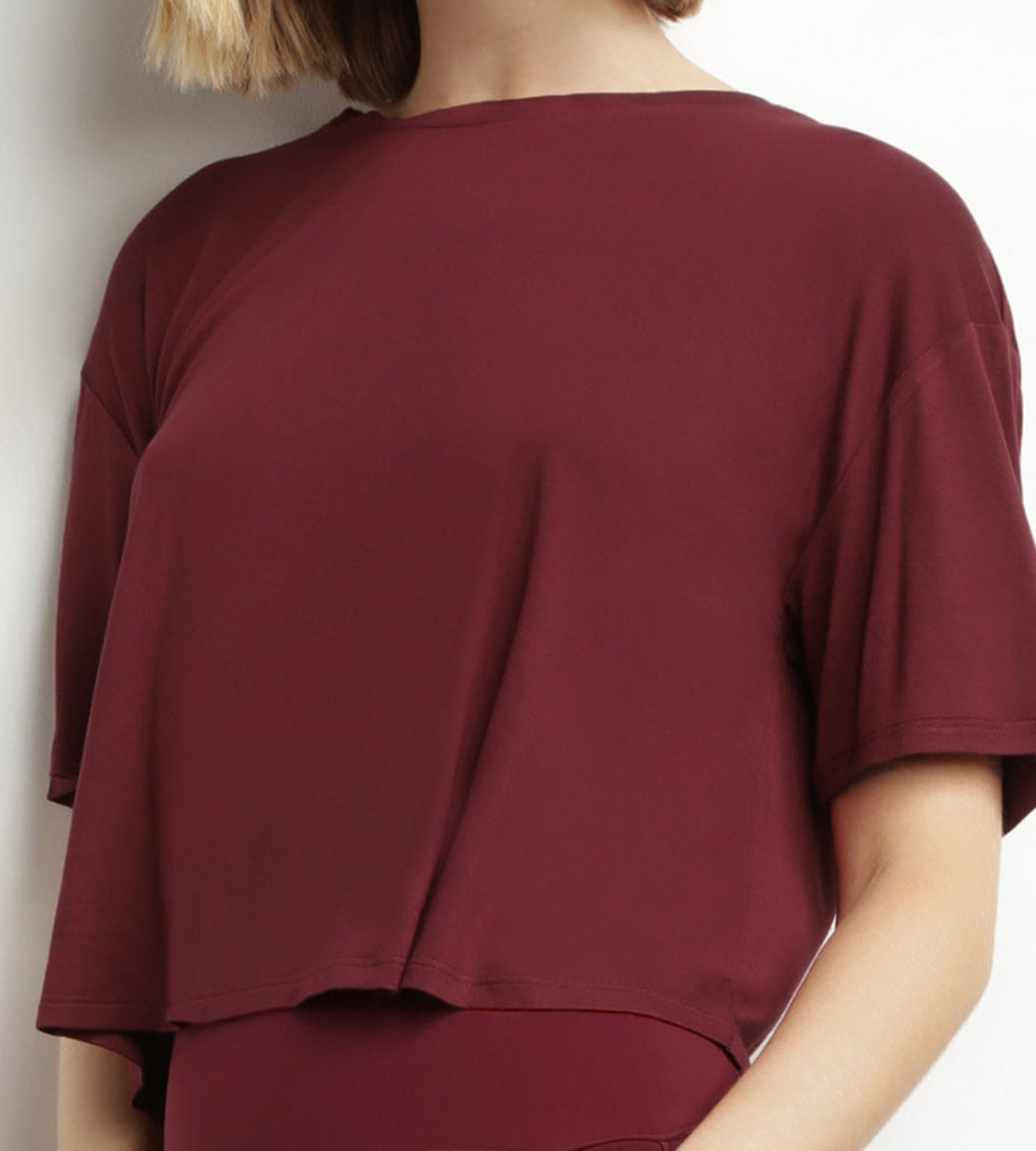 T-shirt de sport femme en viscose Bordeaux avec dos ouvert Dim Move
