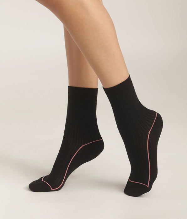 DIM Chaussettes femme en coton côtelé Noir avec liseré coloré Dim Mode