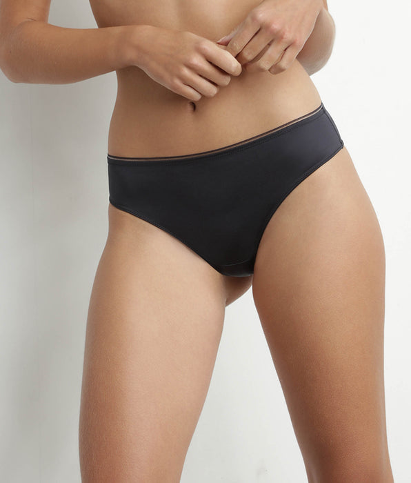 DIM Tanga femme en microfibre satinée Gris Granit Dim Chéri