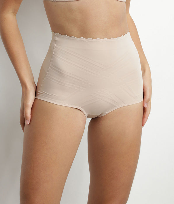 DIM Culotte effet sculptant taille haute 3 en 1 new skin Beauty Lift