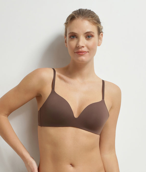 DIM Soutien-gorge paddé sans armature en microfibre Brun Dim Invisible