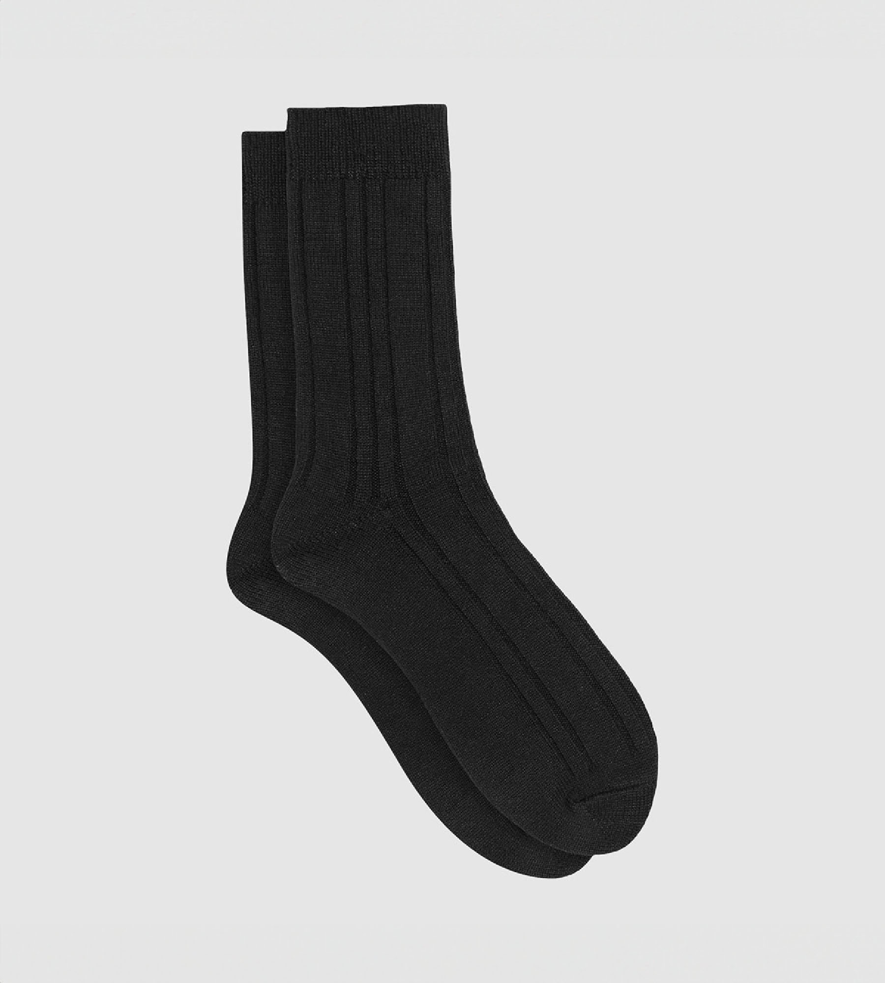 ② paire de chaussette gris/noir taille 43/46 — Chaussettes & Bas — 2ememain